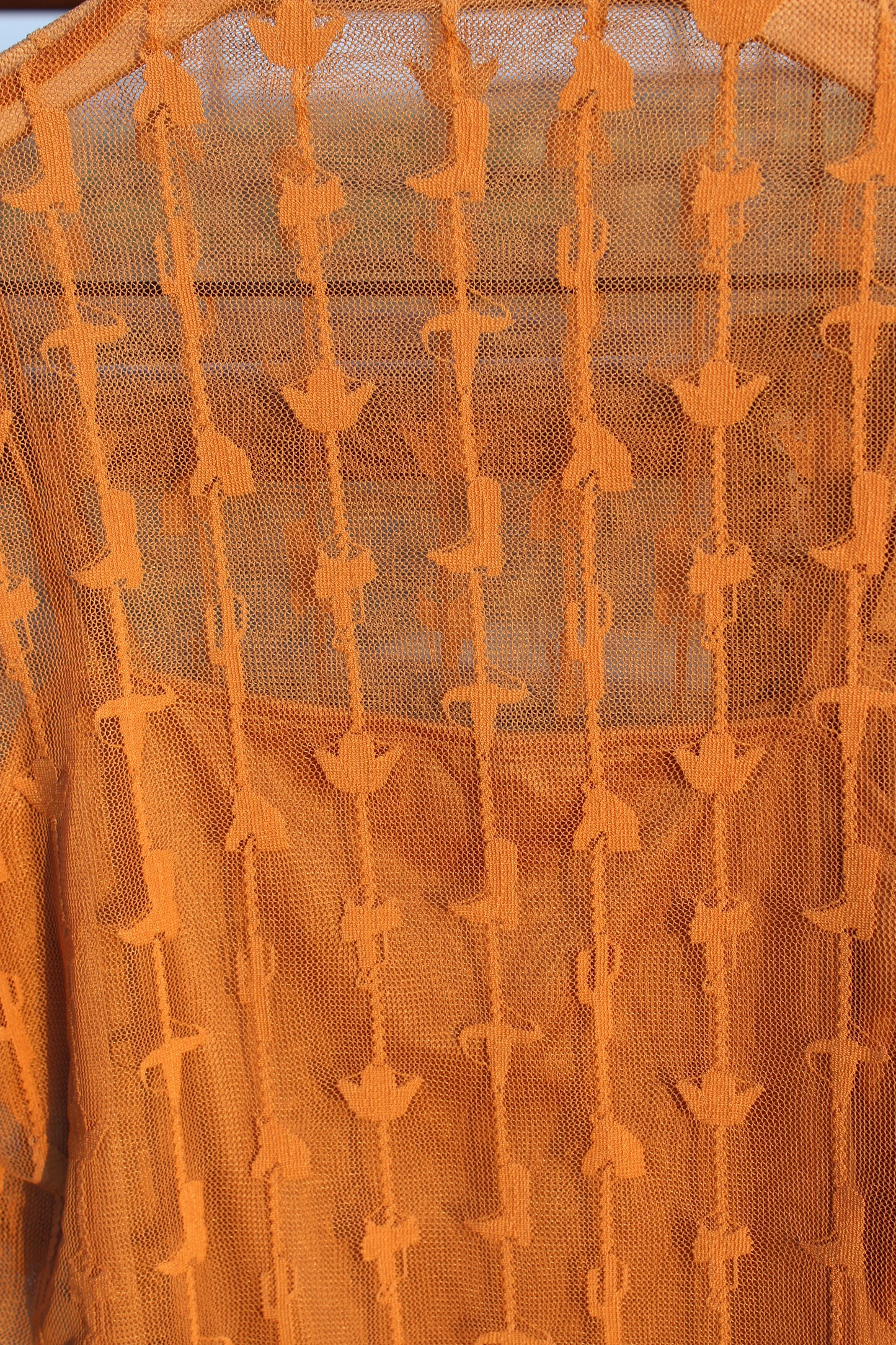 Lace saddles top