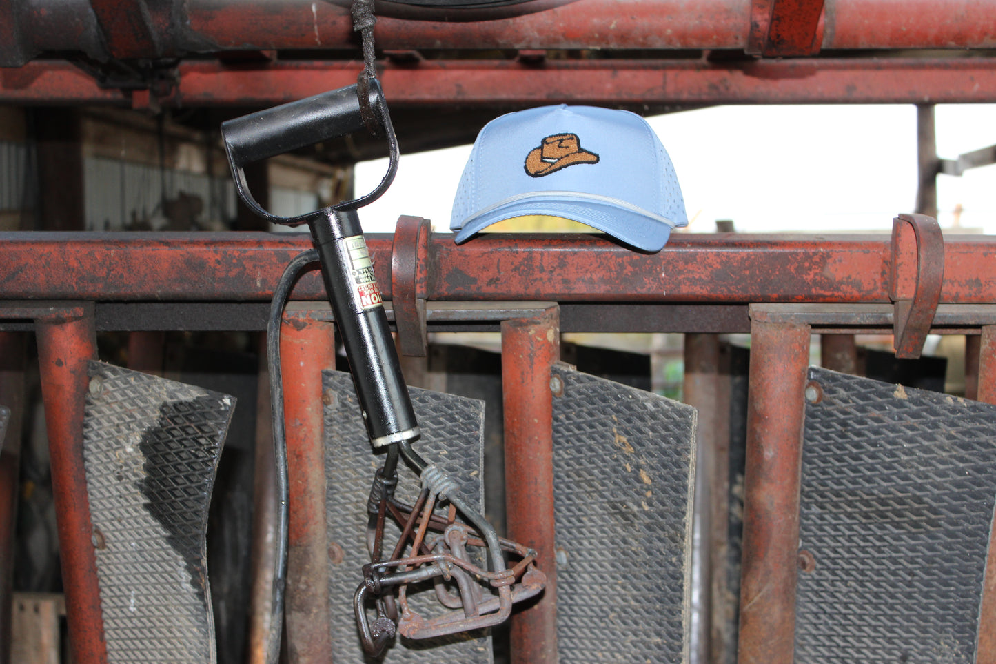 Blue vintage howdy hat