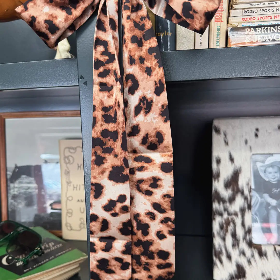 Cheetah print twilly